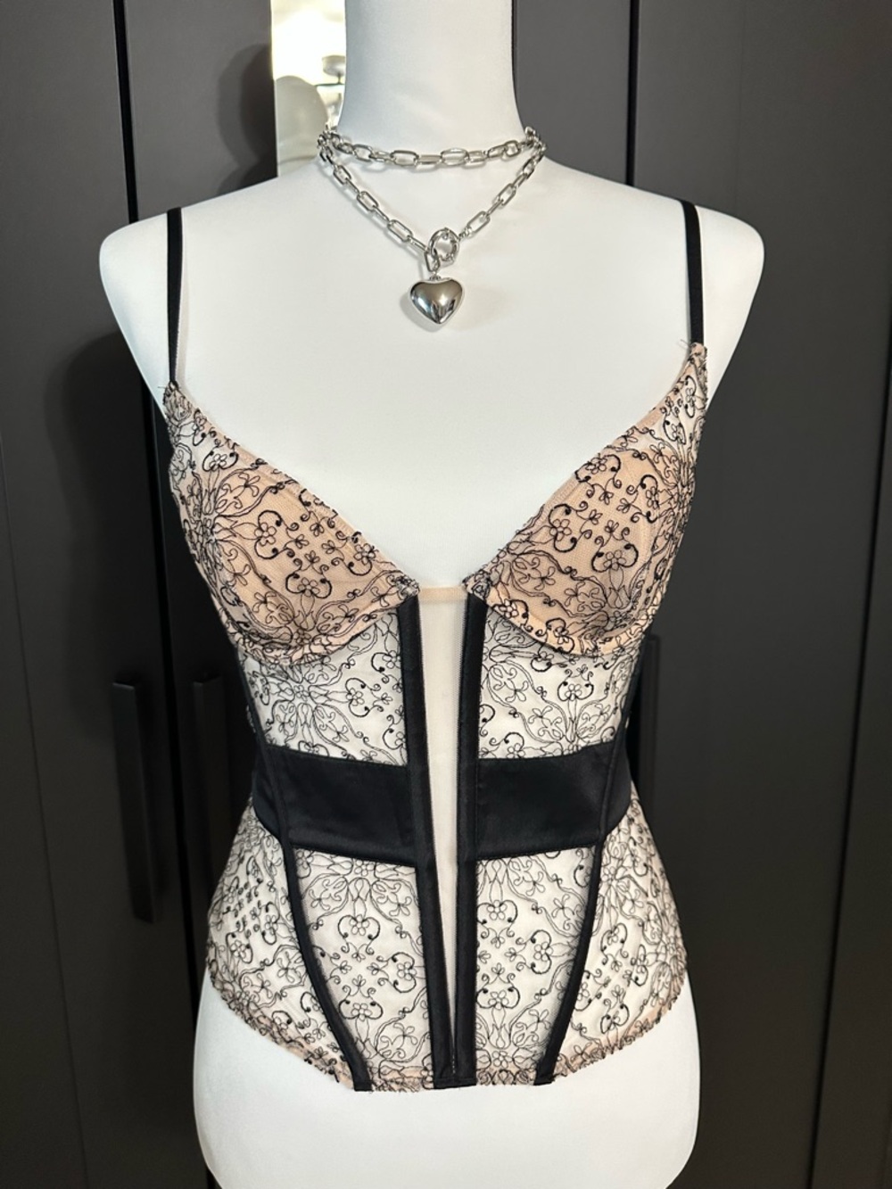 Victoria's Secret Very Sexy collection corset Size 34B